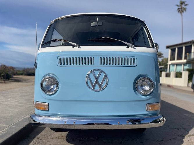 Unknown-Bus-1971-Blue-14