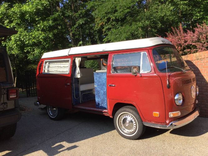 Unknown-Bus-1971-Red-20