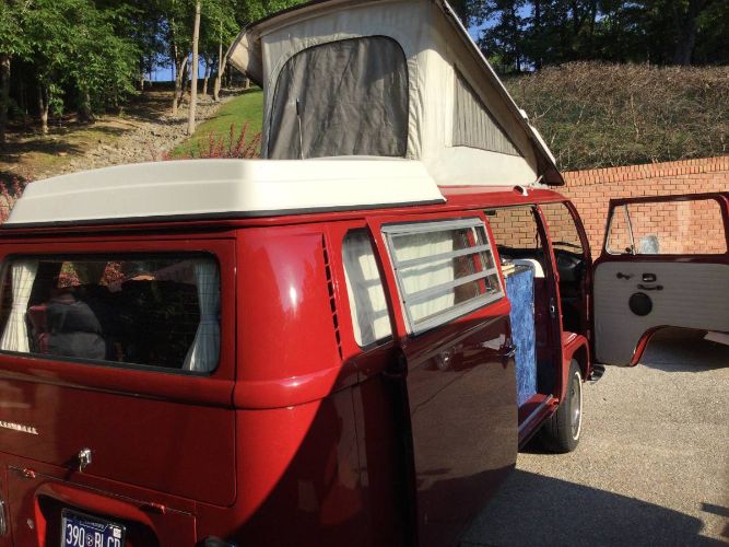Unknown-Bus-1971-Red