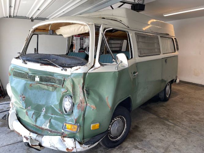 Unknown-Bus-1972-15