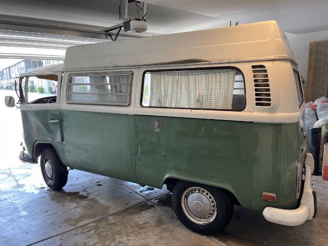 Unknown-Bus-1972-16