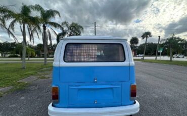Unknown-Bus-1973-Blue-10