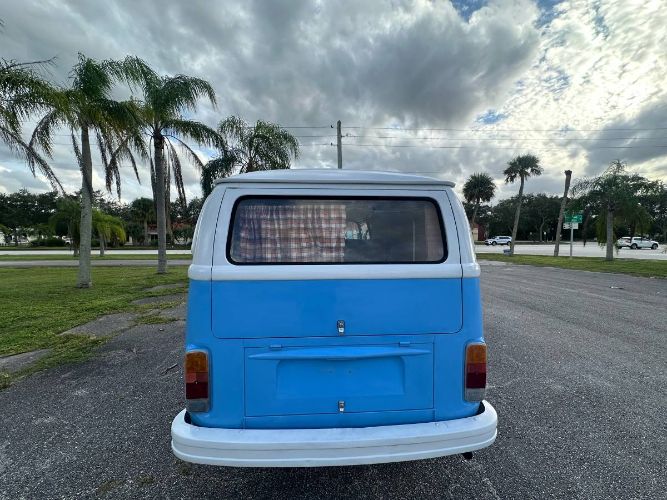 Unknown-Bus-1973-Blue-10