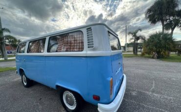 Unknown-Bus-1973-Blue-11