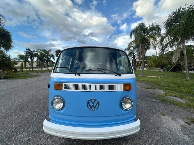 Unknown-Bus-1973-Blue-14
