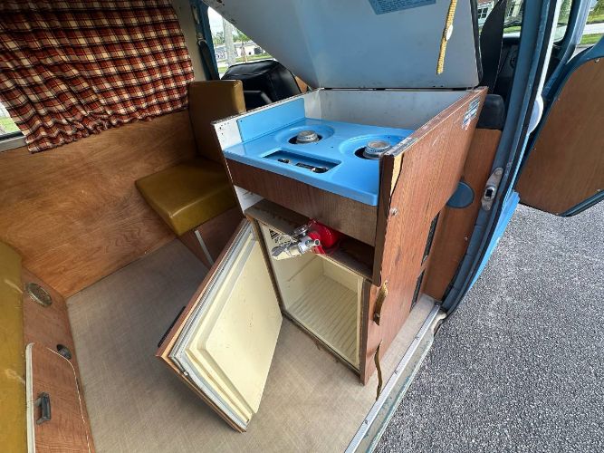 Unknown-Bus-1973-Blue-9