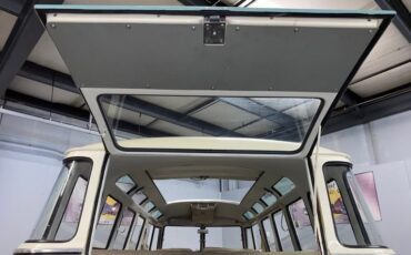 Unknown-Bus-1973-Light-Green-Eggs-Light-Tan-11