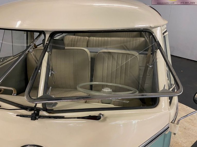 Unknown-Bus-1973-Light-Green-Eggs-Light-Tan-26