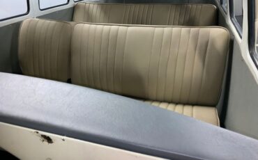 Unknown-Bus-1973-Light-Green-Eggs-Light-Tan-34