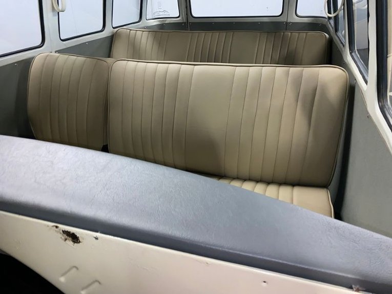 Unknown-Bus-1973-Light-Green-Eggs-Light-Tan-34