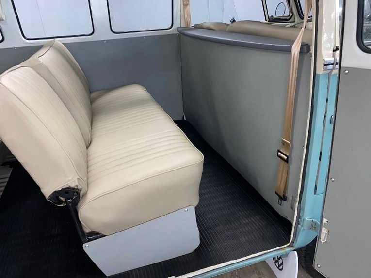 Unknown-Bus-1973-Light-Green-Eggs-Light-Tan-36