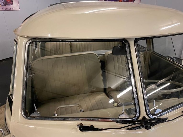 Unknown-Bus-1973-Light-Green-Eggs-Light-Tan-38