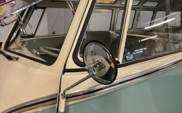 Unknown-Bus-1973-Light-Green-Eggs-Light-Tan-4