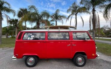 Unknown-Bus-1973-Red-Black-8