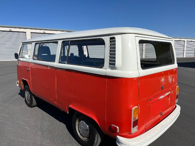Unknown-Bus-1974-9