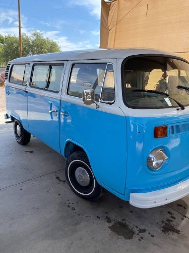 Unknown-Bus-1974-Blue-10