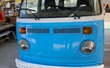Unknown-Bus-1974-Blue