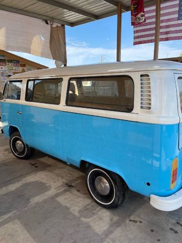 Unknown-Bus-1974-Blue-8