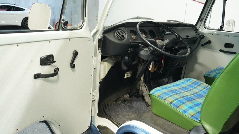 Unknown-Bus-1974-Blue-Plaid-11