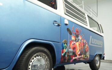 Unknown-Bus-1974-Blue-Plaid-27