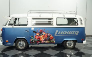 Unknown-Bus-1974-Blue-Plaid
