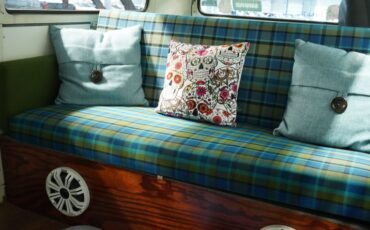 Unknown-Bus-1974-Blue-Plaid-47