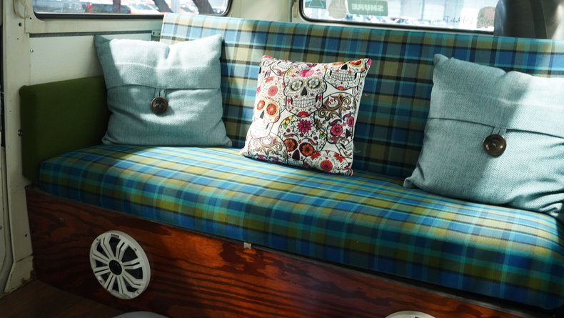 Unknown-Bus-1974-Blue-Plaid-47