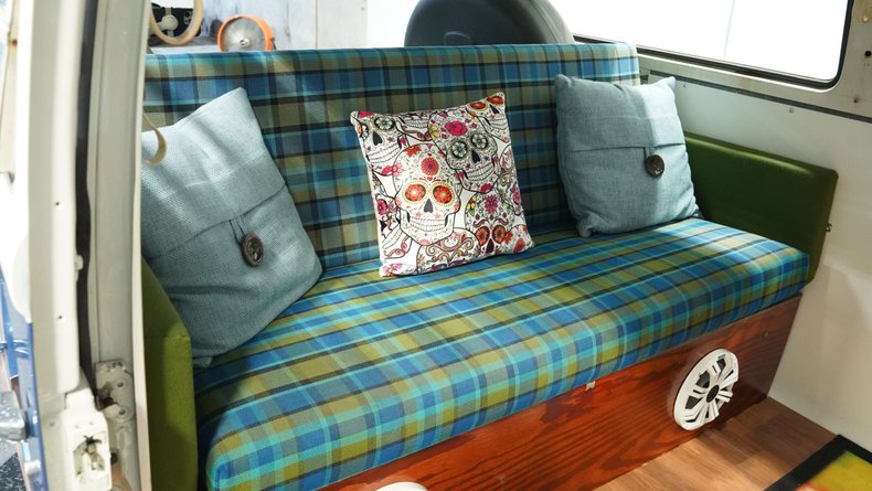 Unknown-Bus-1974-Blue-Plaid-48
