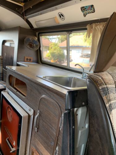 Unknown-Bus-1975-2