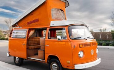 Unknown-Bus-1975-Orange-13