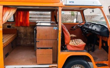 Unknown-Bus-1975-Orange-4