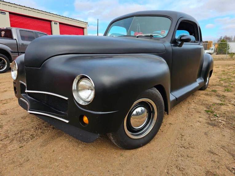 Unknown-Business-coupe-1947-Hot-Rod-Black-13