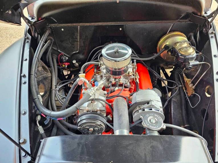 Unknown-Business-coupe-1947-Hot-Rod-Black-29