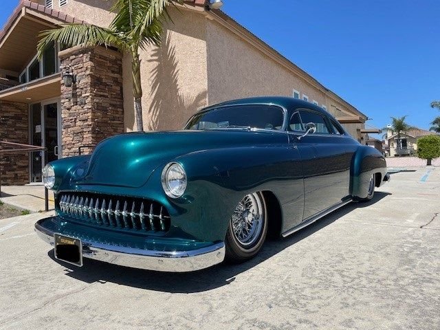 Unknown-Business-coupe-1949-jade-green-metalli-black-15