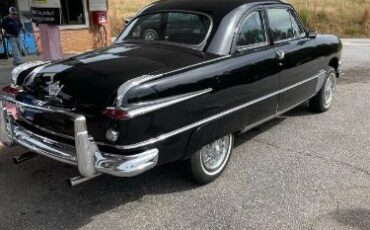 Unknown-Business-coupe-1951-Black-Black-3