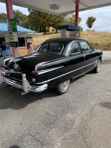 Unknown-Business-coupe-1951-Black-Black-3