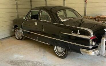 Unknown-Business-coupe-1951-Black-Black-7