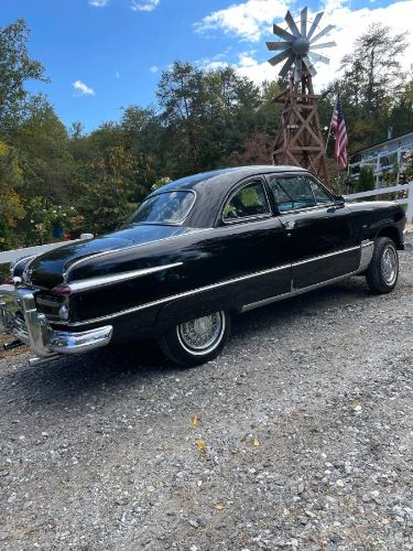Unknown-Business-coupe-1951-Black-Black