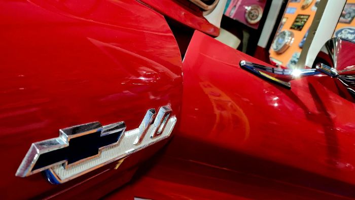 Unknown-C10-1962-Bright-Red-BlackGray