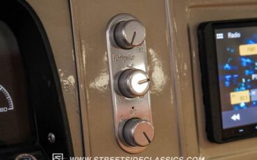 Unknown-C10-1964-Blue-Tan-6