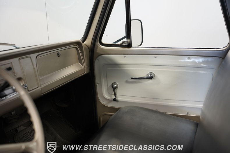 Unknown-C10-1965-Light-Blue-Black-11