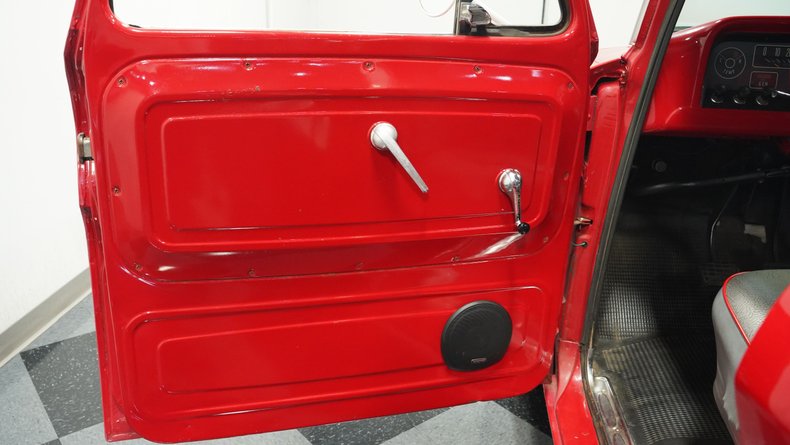 Unknown-C10-1965-Red-Gray-32