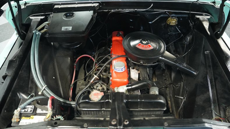 Unknown-C10-1965-Teal-White-1
