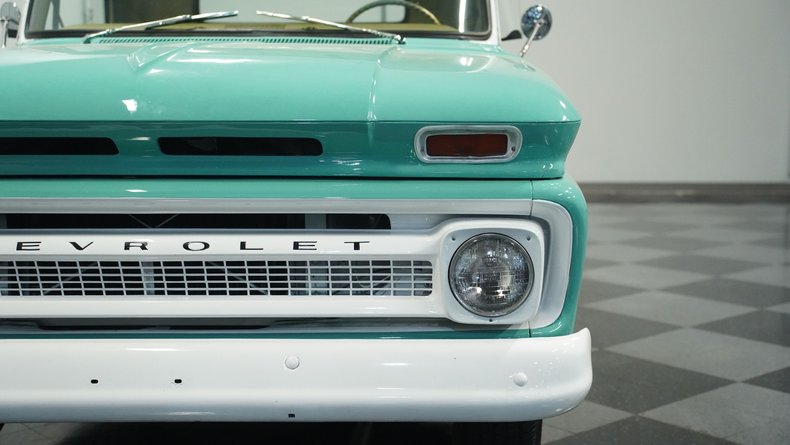 Unknown-C10-1965-Teal-White-22