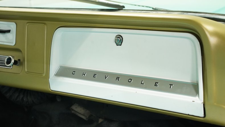 Unknown-C10-1965-Teal-White-5
