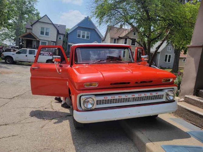 Unknown-C10-1966-Orange-White-3