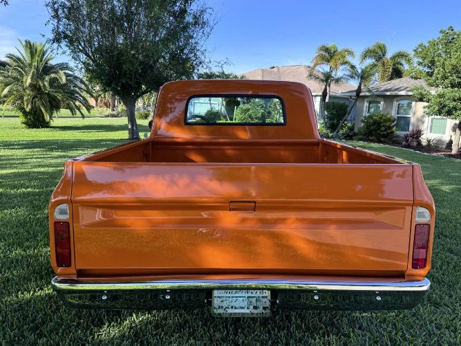 Unknown-C10-1967-Custom-16