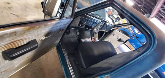 Unknown-C10-1967-Dark-Aqua-3