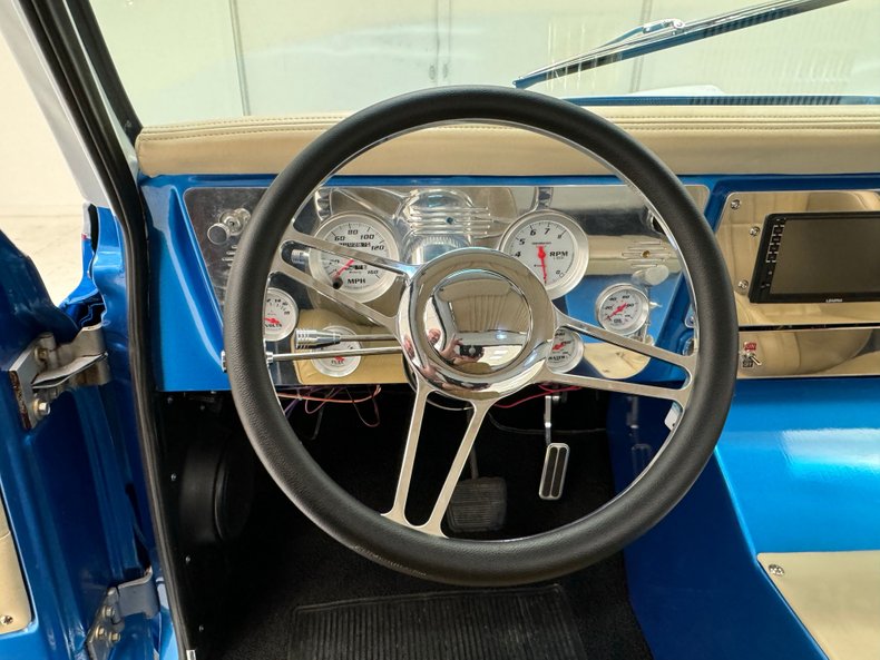 Unknown-C10-1967-Medium-Blue-Metallic-Ivory-11