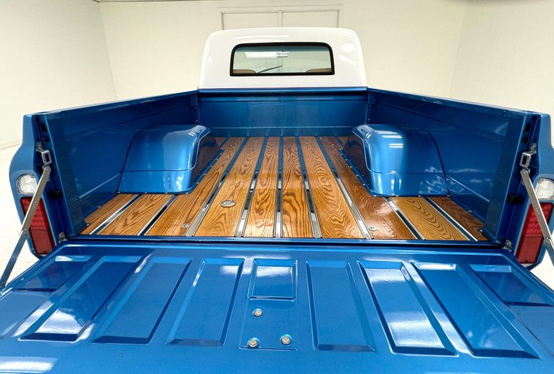Unknown-C10-1967-Medium-Blue-Metallic-Ivory-30